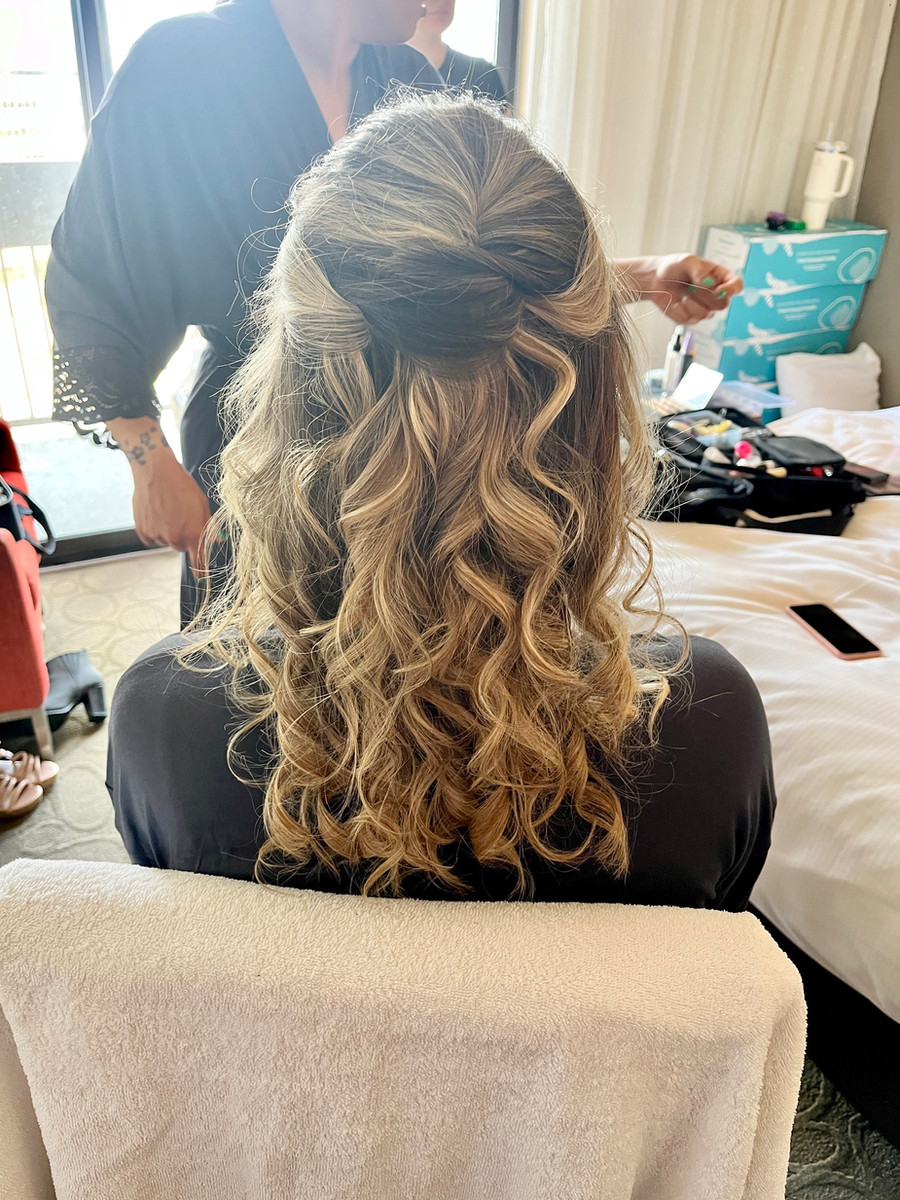 Half-up curls